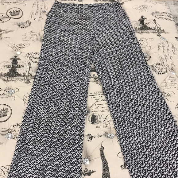 🎁 Karen Kane Patterned Straight Leg Pants - Picture 6 of 8